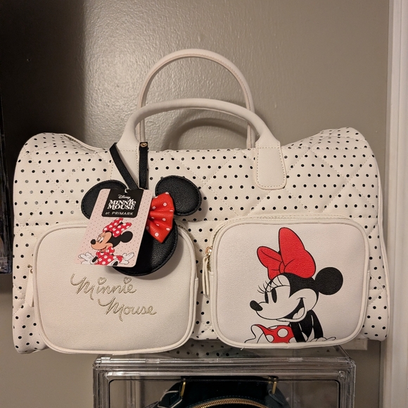 NWT. Primark Disney’s Minnie Mouse Dot Weekender travel Bag. - Picture 3 of 7